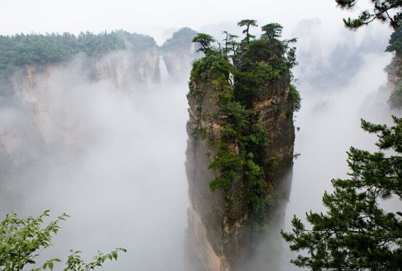 阿凡达景色一柱擎天美图